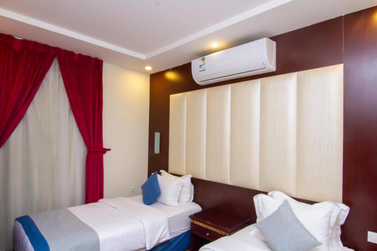 ال متعب سويتس الفلاح 1 Aparthotel Riyadh Luaran gambar