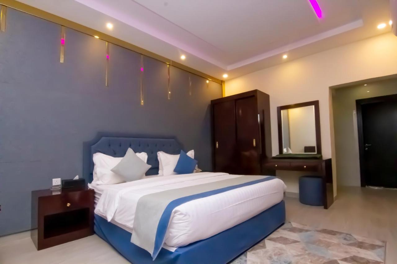 ال متعب سويتس الفلاح 1 Aparthotel Riyadh Luaran gambar