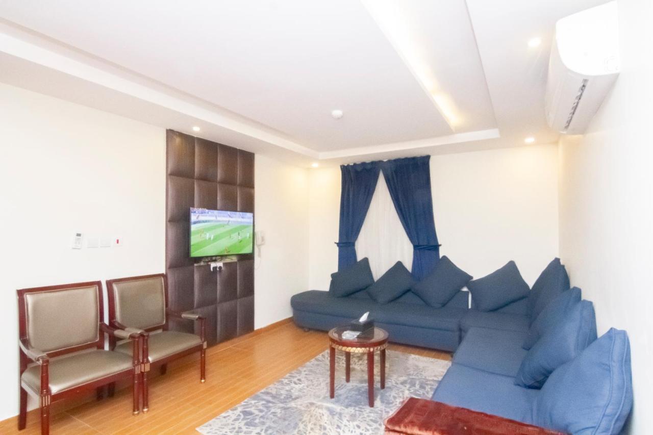 ال متعب سويتس الفلاح 1 Aparthotel Riyadh Luaran gambar
