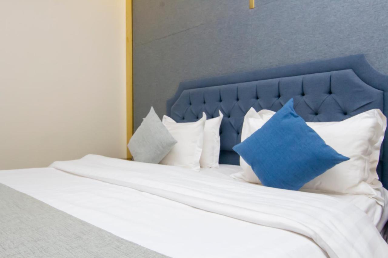 ال متعب سويتس الفلاح 1 Aparthotel Riyadh Luaran gambar