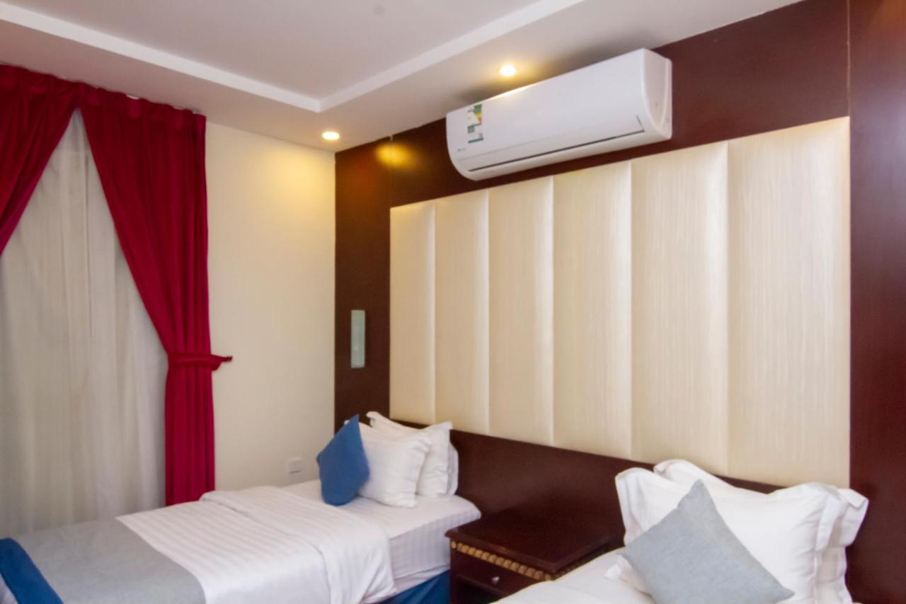 ال متعب سويتس الفلاح 1 Aparthotel Riyadh Luaran gambar