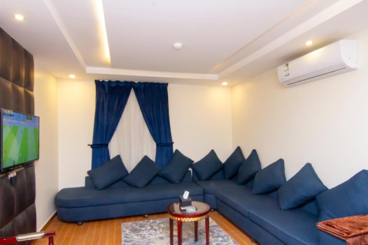 ال متعب سويتس الفلاح 1 Aparthotel Riyadh Luaran gambar